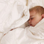 kołderka dziecięca z wypełnieniem jedwabnym